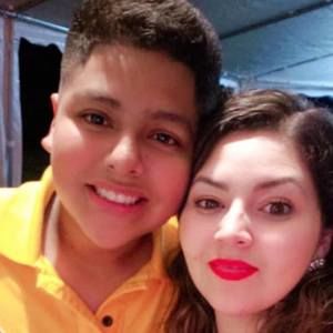 Meet your Posher, Emanuel